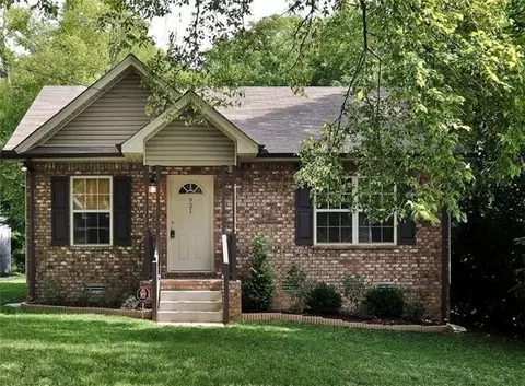 921 Strouse Ave, Nashville, TN 37206