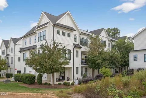 1610 Draper View Loop #102, Raleigh, NC 27608