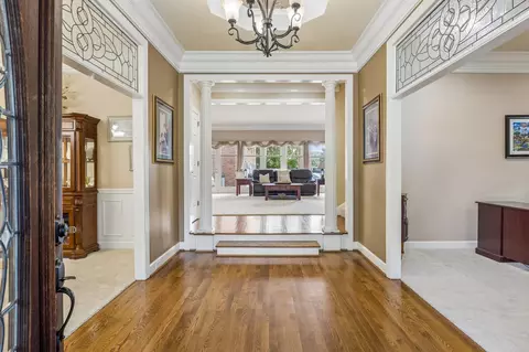 135 N Country Club Dr, Hendersonville, TN 37075