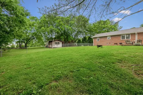 Exterior - 979 S Main St S, Eagleville, TN 37060 photo 4 of 11