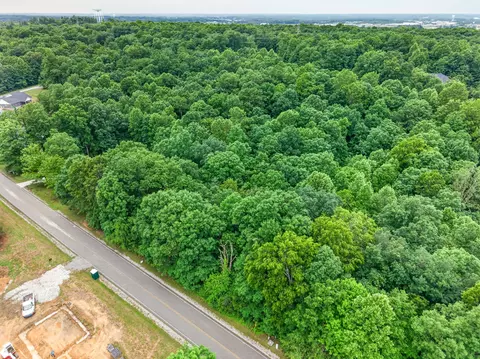 2022 Cumberland View Dr, Crossville, TN 38571