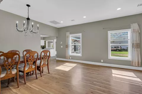 Dining - 320 W King St, Morrison, TN 37357 photo 2 of 2