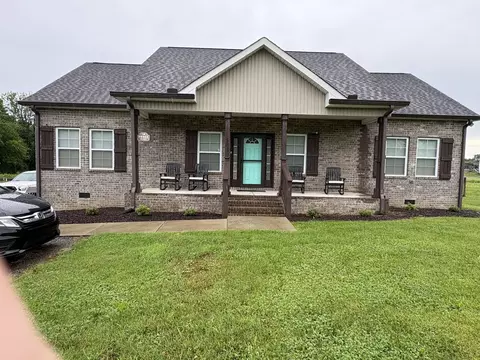 583 New Deal Potts Rd, Cottontown, TN 37048