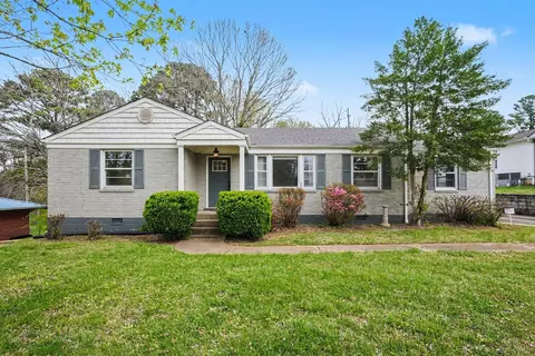 1662 Valley Rd, Clarksville, TN 37043