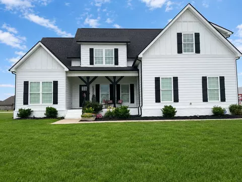 1553 N Side Dr, Murfreesboro, TN 37130