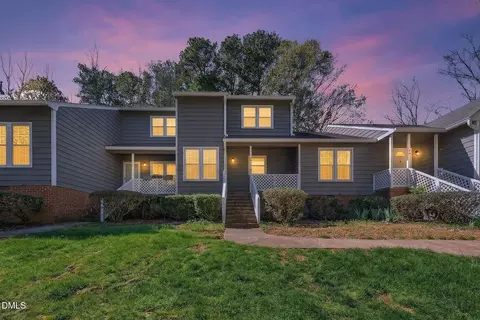 102 Lake Hollow Cir, Cary, NC 27513