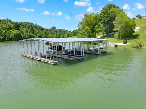 621 Lake Haven Dr, Tullahoma, TN 37388