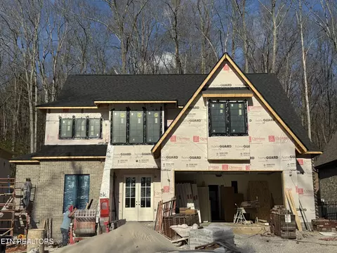 1666 Misty Lake Dr, Knoxville, TN 37932