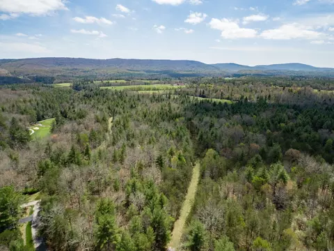 17 Menteith Ln, Crossville, TN 38558