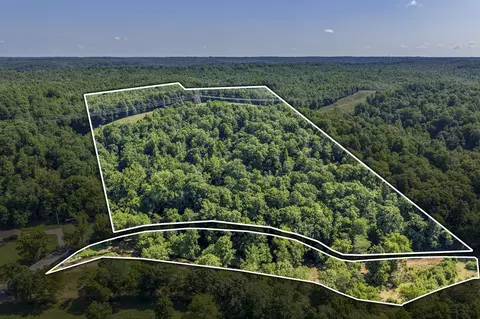 0 E Blue Creek Rd, Mcewen, TN 37101