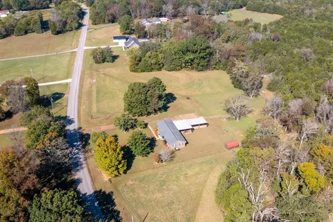 1540 S Berlin Rd, Lewisburg, TN 37091