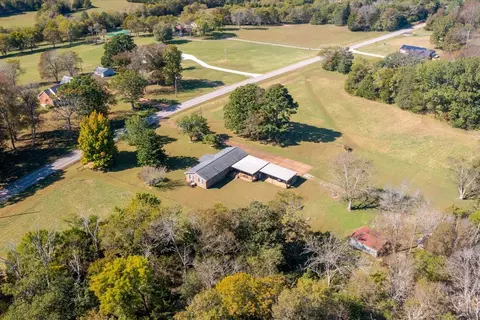 1540 S Berlin Rd, Lewisburg, TN 37091