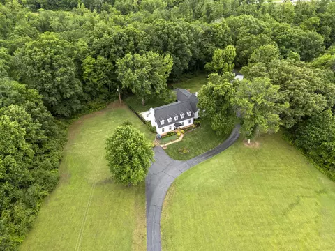 View/Area - 1100 Mill Rd, Dickson, TN 37055 photo 2 of 18