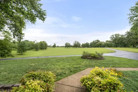 Exterior - 1100 Mill Rd, Dickson, TN 37055 photo 3 of 14