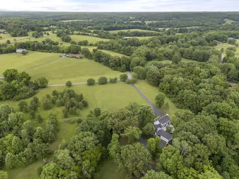 View/Area - 1100 Mill Rd, Dickson, TN 37055 photo 8 of 18
