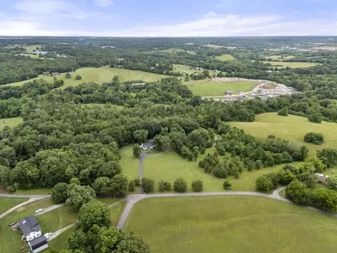 View/Area - 1100 Mill Rd, Dickson, TN 37055 photo 9 of 18