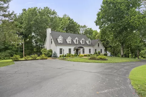Exterior - 1100 Mill Rd, Dickson, TN 37055 photo 12 of 14