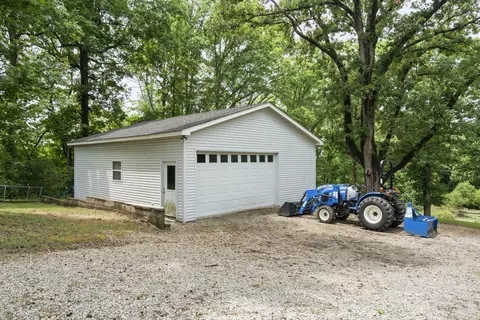Exterior - 1100 Mill Rd, Dickson, TN 37055 photo 14 of 14
