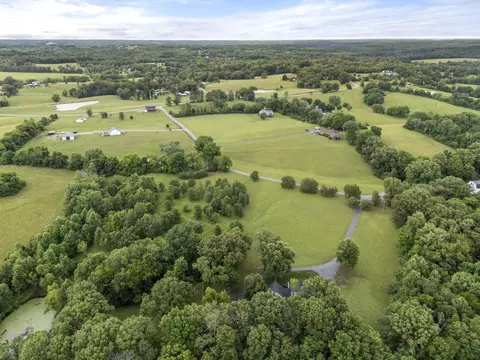 View/Area - 1100 Mill Rd, Dickson, TN 37055 photo 16 of 18