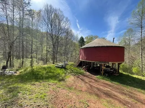 809 State Highway 310, Englewood, TN 37329