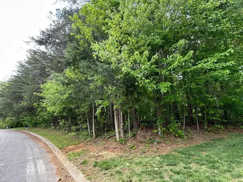 5512 Barrington Country Cir, Ooltewah, TN 37363