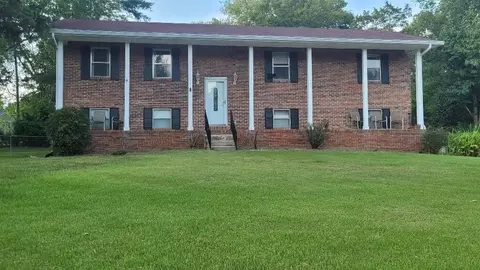 7425 Edgefield Dr, Chattanooga, TN 37421