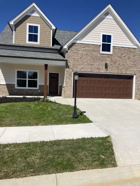 1017 Silverpine Dr, Chattanooga, TN 37421