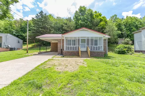 341 Valley View Dr, Pulaski, TN 38478
