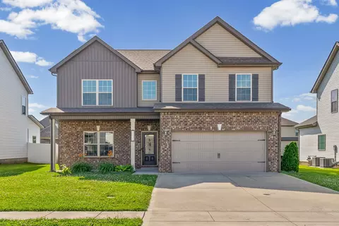 1483 Kingbird Dr, Clarksville, TN 37040