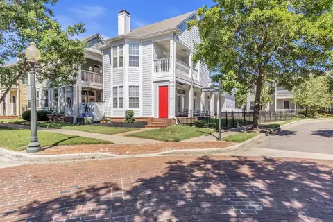 176 Harbor Village Dr, Memphis, TN 38103