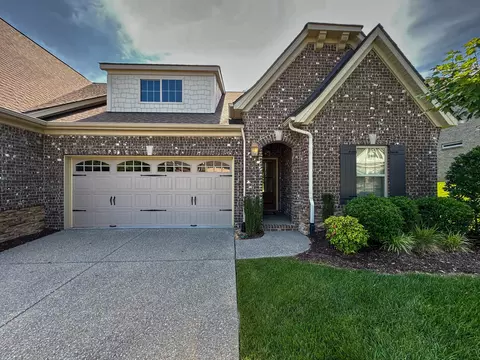 1008 Callaway Dr, Lebanon, TN 37087