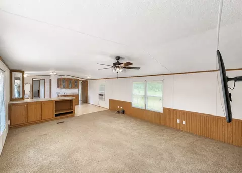 1865 Mcwhorter Rd, Cunningham, TN 37052 photo 4