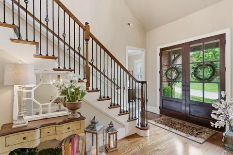 Entry Way - 117 Azalea Ln, Franklin, TN 37064 photo 3 of 8