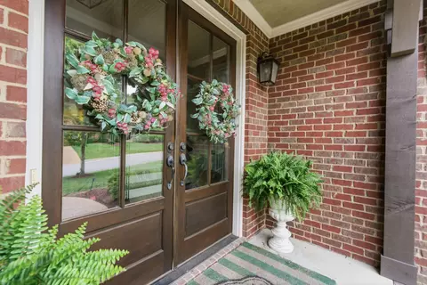 Entry Way - 117 Azalea Ln, Franklin, TN 37064 photo 1 of 8
