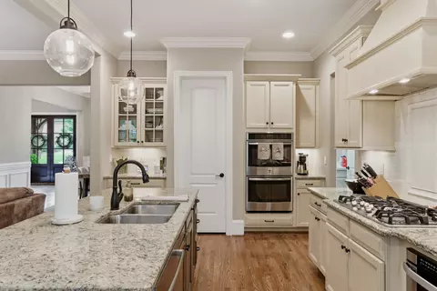 Kitchen - 117 Azalea Ln, Franklin, TN 37064 photo 3 of 3