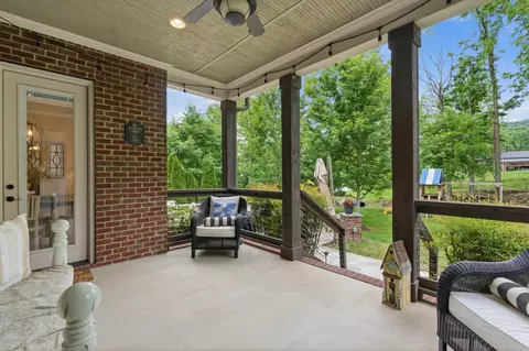 Exterior - 117 Azalea Ln, Franklin, TN 37064 photo 11 of 20