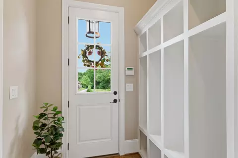 Entry Way - 117 Azalea Ln, Franklin, TN 37064 photo 5 of 8