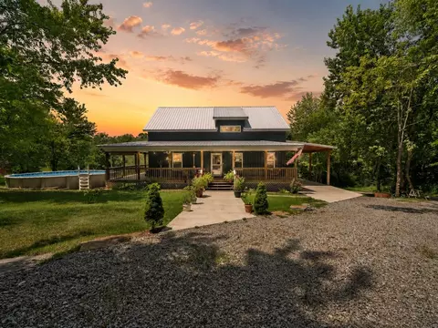 509 Iron Hill Rd, Burns, TN 37029