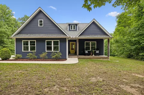 967 Walden Dr, Signal Mountain, TN 37377