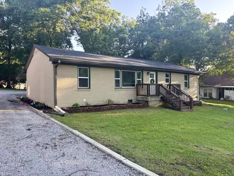916 Battery Dr, Lewisburg, TN 37091