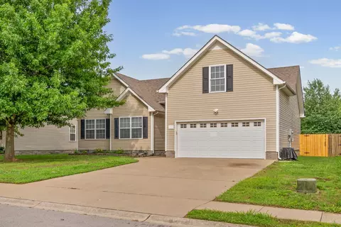 3755 Cindy Jo Dr N, Clarksville, TN 37040