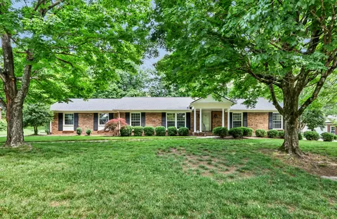 6 Trahern Ter, Clarksville, TN 37040