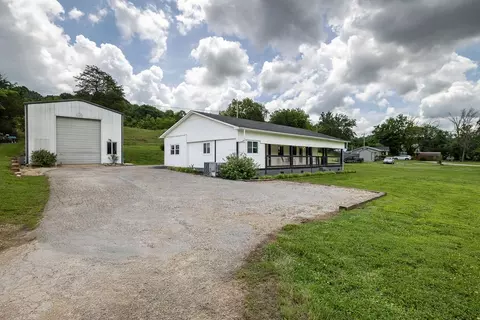 5492 Columbia Hwy, Pulaski, TN 38478