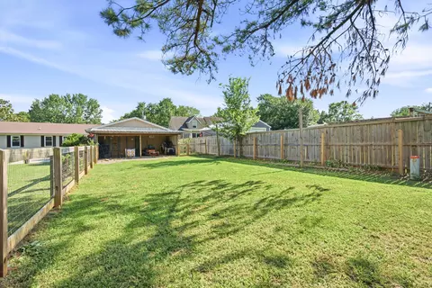 Exterior - 2302 Paddock Dr, Murfreesboro, TN 37128 photo 7 of 10