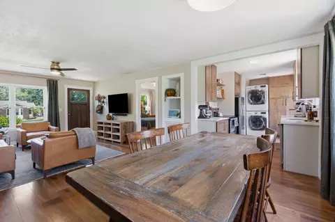 Dining - 2302 Paddock Dr, Murfreesboro, TN 37128 photo 2 of 2