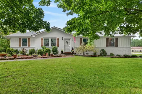 1814 Old Trenton Rd, Clarksville, TN 37040