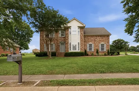 100 Alderwood Dr, Columbia, TN 38401