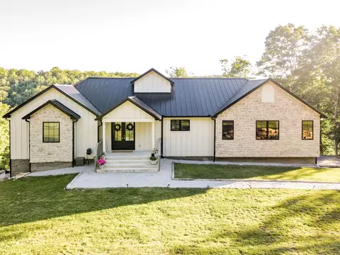 1058 Paiute Trl, Pegram, TN 37143