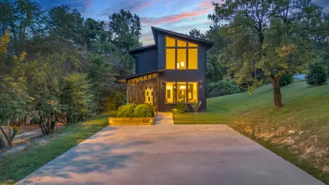 542 Alexander Dr, Chattanooga, TN 37415