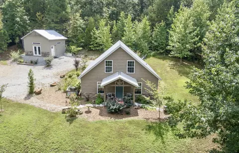 317 Mcduff Ln, Camden, TN 38320